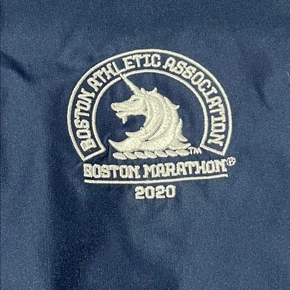 NWT Adidas 2020 Boston Marathon Running Jacket - Red & Blue - Size M - Picture 2 of 13